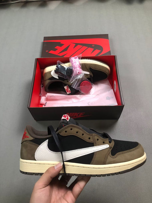 Nike Air Jordan 1 Low OG x Travis Scott
